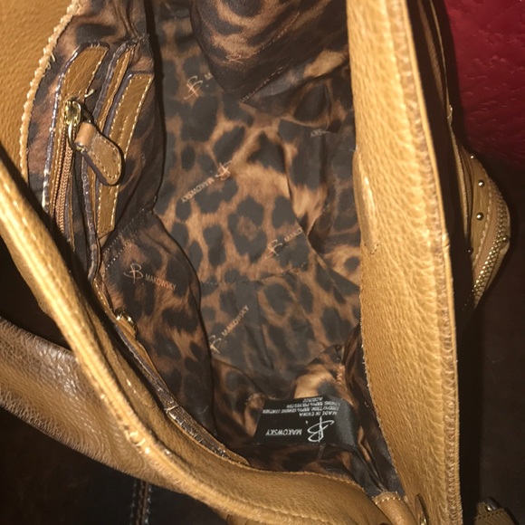 B Makowsky - Picture 4 of 12